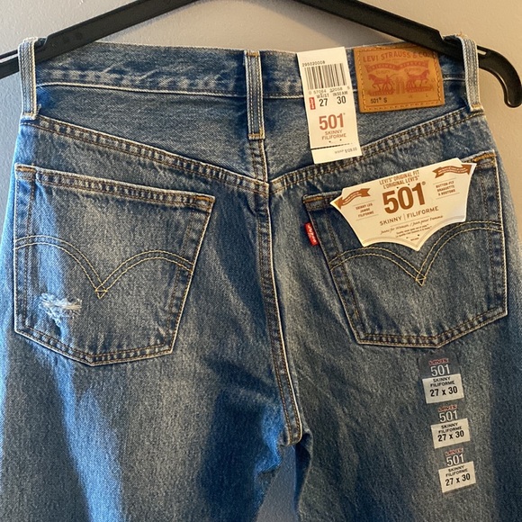 Levi's Skinny Jeans- NWT - Picture 2 of 3